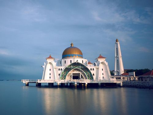 Muslim làm gì tại Thánh Đường?